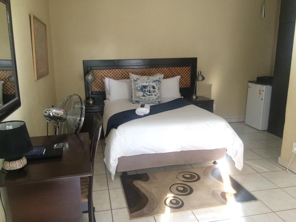 Mcbest Guest House Эрмело Экстерьер фото